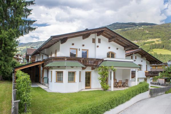 Außenaufnahme Ibex Apart - Ihre Ferienwohnung zum Wohlfühlen in Aschau / Zillertal